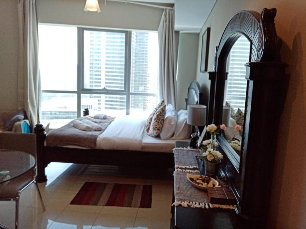 Апартаменты Studio - Bay Central Tower Дубай Экстерьер фото